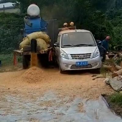 四川柴油樹枝粉碎機(jī)柴油木棒粉碎機(jī)